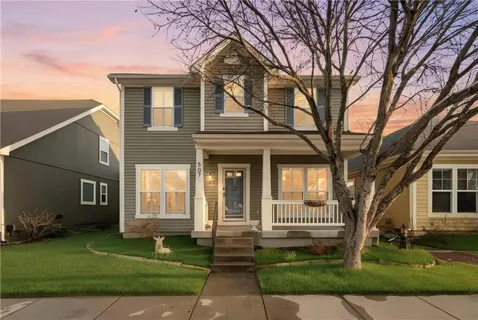 $405,000 | 507 East 31st Avenue, North Kansas City, MO 64116