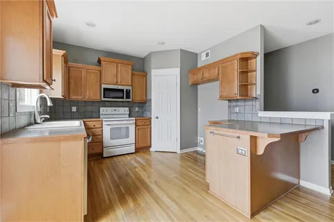 $415,000 | 507 East 31st Avenue, North Kansas City, MO 64116