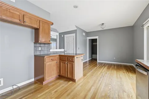 $415,000 | 507 East 31st Avenue, North Kansas City, MO 64116