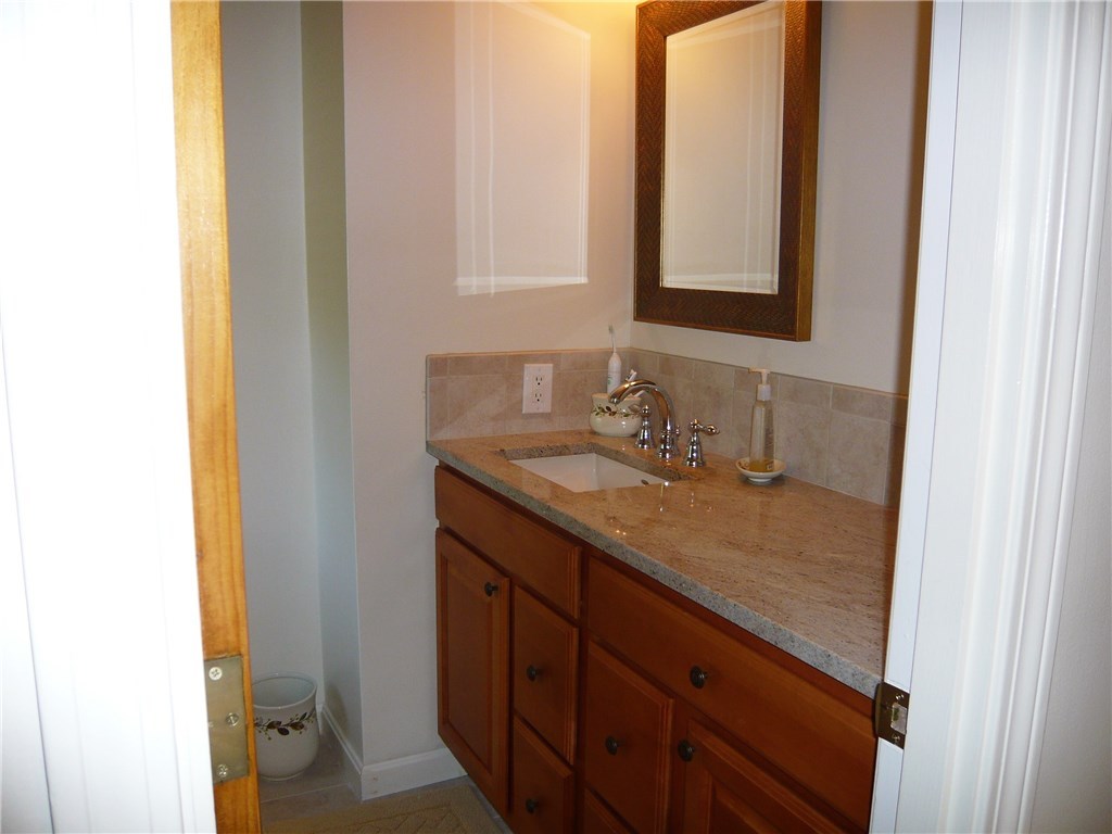 9 Cynthia Road Lincoln, RI 02865 - Photo 14 of 24
