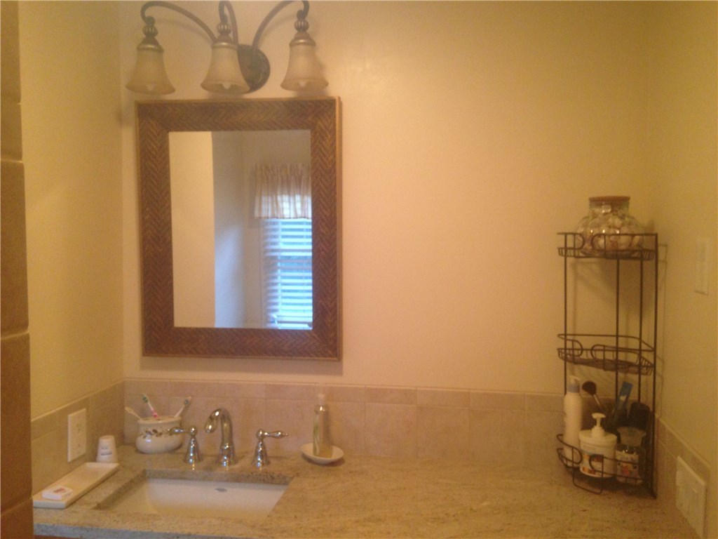9 Cynthia Road Lincoln, RI 02865 - Photo 15 of 24