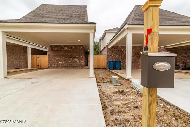 $1,700 | 108 Millie Park Drive, Lafayette, LA 70506