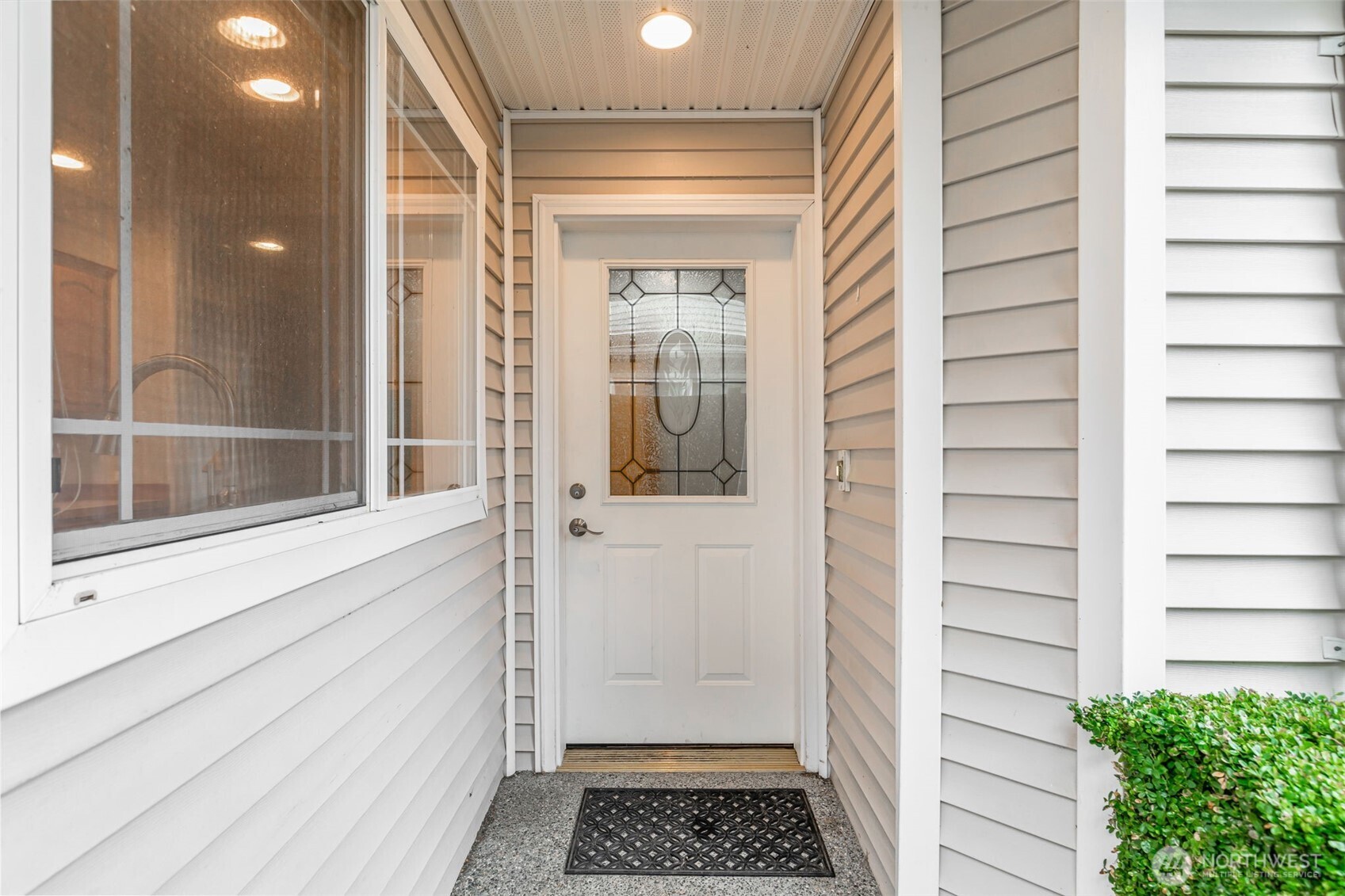 3225 156th Street Southwest, Unit 3 Lynnwood, WA 98087 - Photo 2 of 33