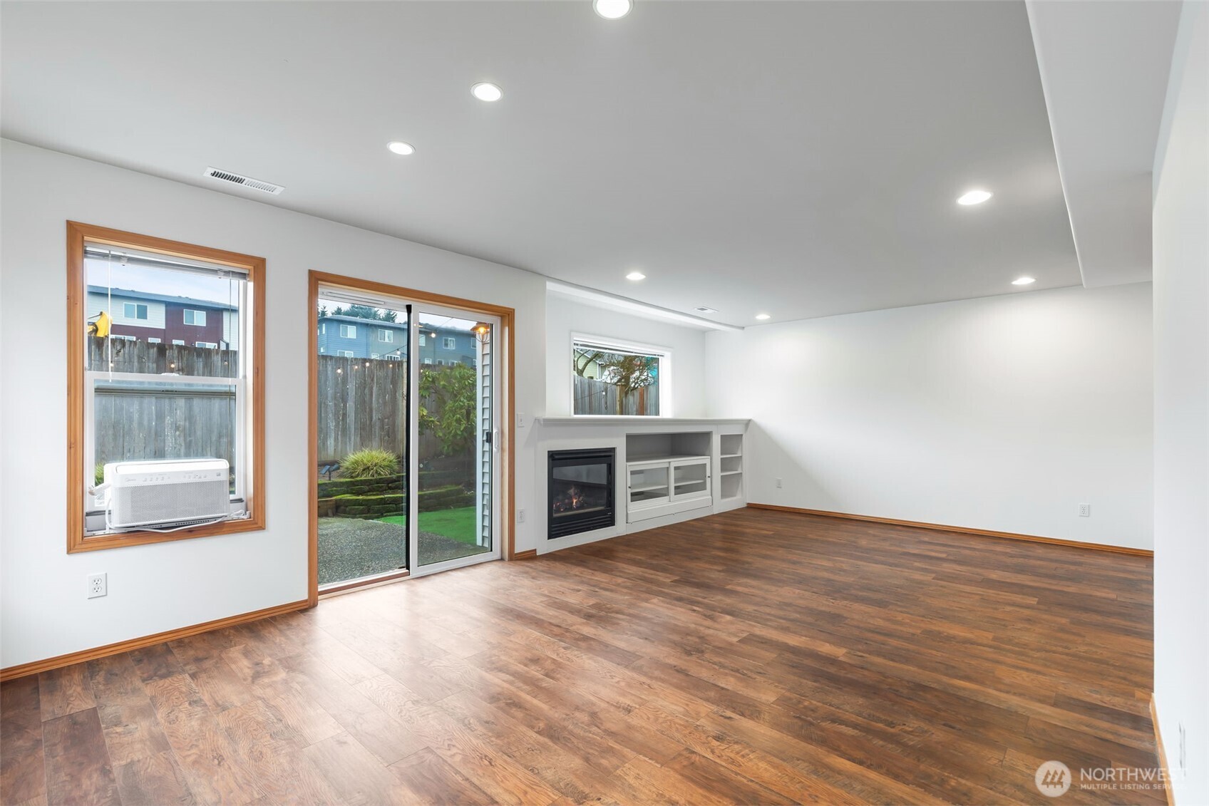 3225 156th Street Southwest, Unit 3 Lynnwood, WA 98087 - Photo 7 of 33