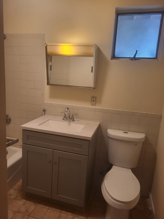 25 Fessenden Street, Unit 2 Boston, MA 02126 - Photo 4 of 6