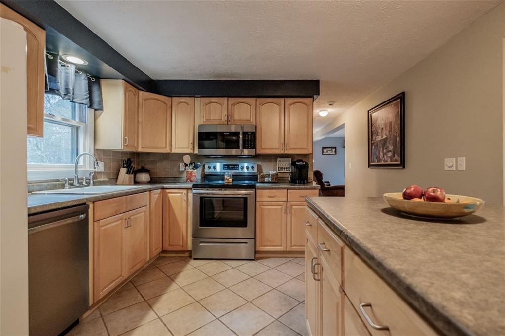 24 Ferncroft Road Buxton, ME 04093 - Photo 13 of 35 Photo