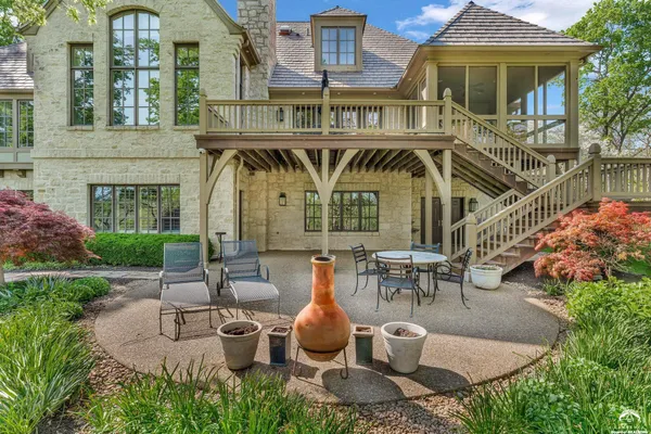 $1,670,000 | 208 Fall Creek Road, Lawrence, KS 66049