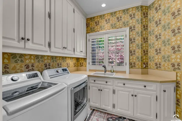 $1,670,000 | 208 Fall Creek Road, Lawrence, KS 66049