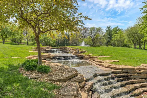 $1,670,000 | 208 Fall Creek Road, Lawrence, KS 66049