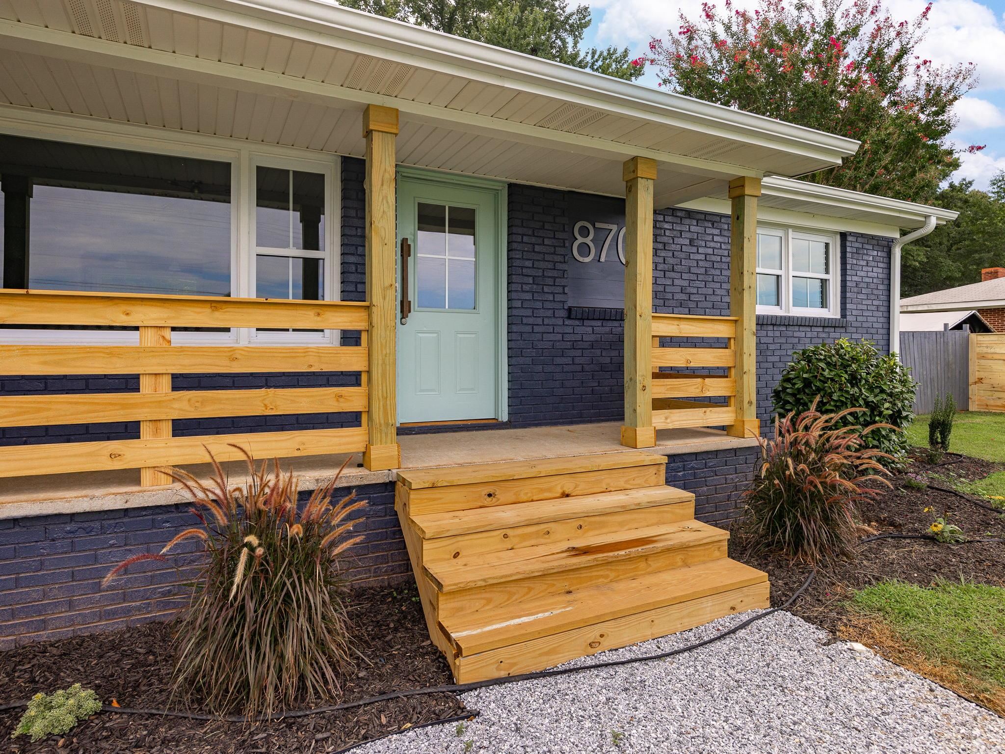 870 Old Furnace Road Boiling Springs, SC 29316 - Photo 3 of 36 Gallery Image 3