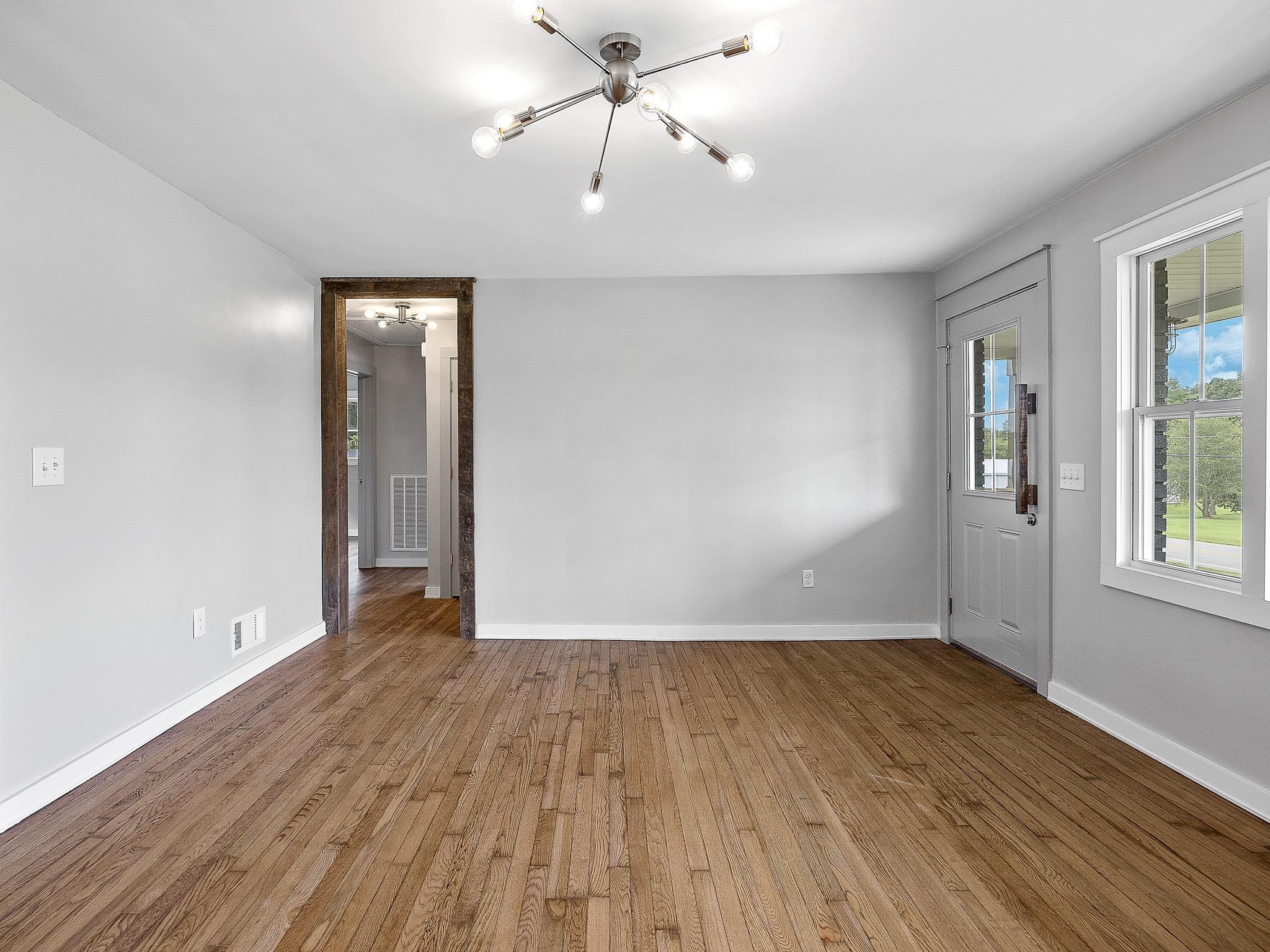 870 Old Furnace Road Boiling Springs, SC 29316 - Photo 5 of 36 Gallery Image 5