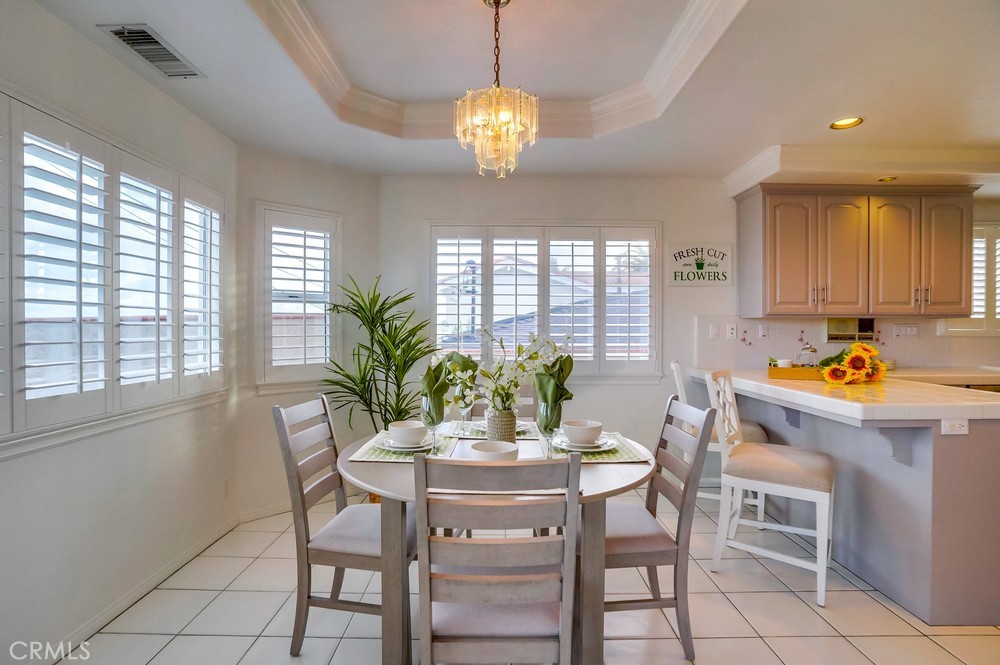 1820 Mantis Avenue San Pedro, CA 90732 - Photo 19 of 55 a kitchen with a table and chairs in it
