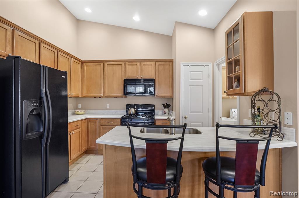 801 Chelsea Ridge Court Howell, MI 48843 - Photo 10 of 21