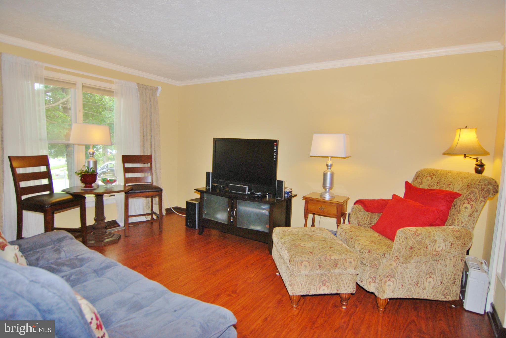 229 Savage Road Frederick, MD 21702 - Photo 3 of 24 Living Room