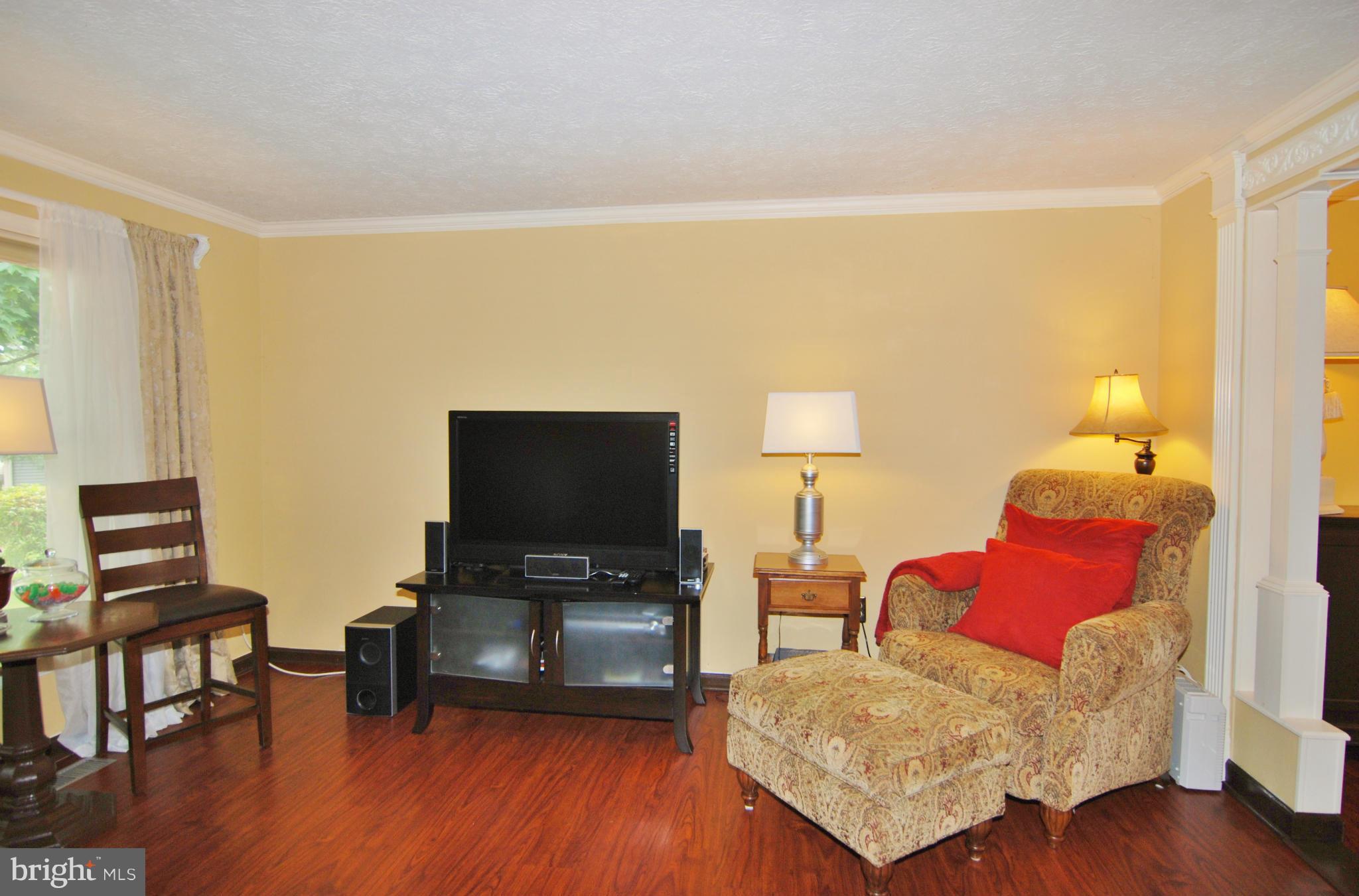 229 Savage Road Frederick, MD 21702 - Photo 4 of 24 Living Room