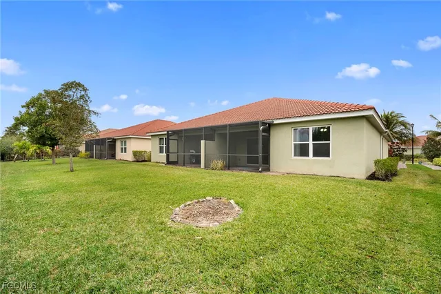 $1,995 | 4290 Dutchess Park Road, Fort Myers, FL 33916