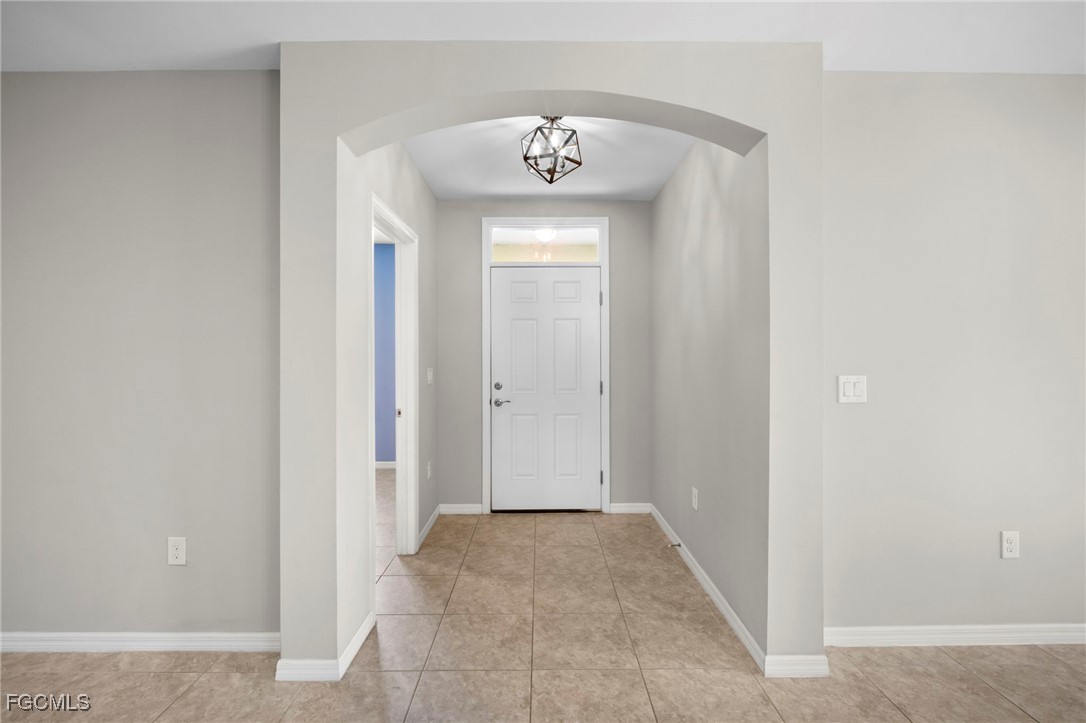 4290 Dutchess Park Road Fort Myers, FL 33916 - Photo 6 of 42