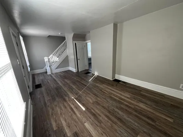 $1,400 | 556 Southwood Avenue, Columbus, OH 43207