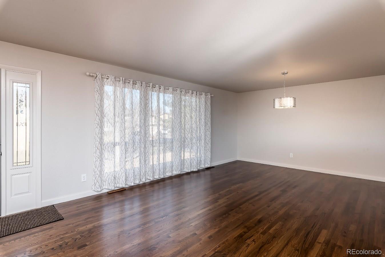 5444 South Cimarron Road Littleton, CO 80123 - Photo 4 of 35 Gallery Image 4
