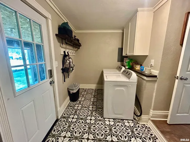 $148,000 | 120 South Walnut Street, Assumption, IL 62510