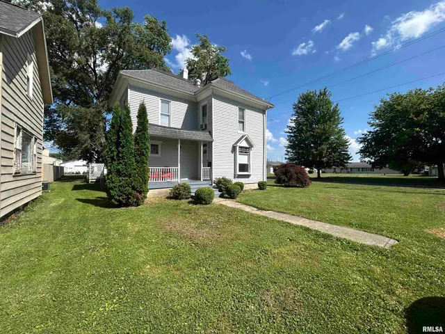 $148,000 | 120 South Walnut Street, Assumption, IL 62510