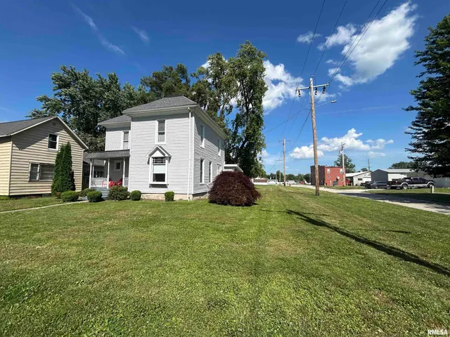 $148,000 | 120 South Walnut Street, Assumption, IL 62510