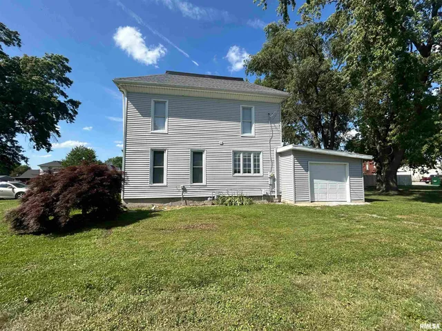 $148,000 | 120 South Walnut Street, Assumption, IL 62510
