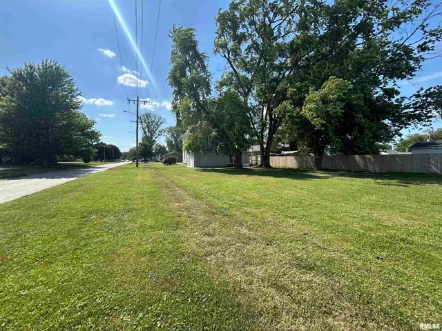 $148,000 | 120 South Walnut Street, Assumption, IL 62510