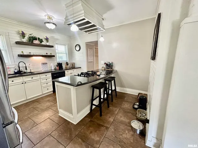 $148,000 | 120 South Walnut Street, Assumption, IL 62510