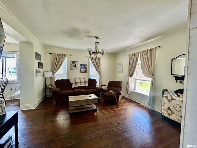 $148,000 | 120 South Walnut Street, Assumption, IL 62510