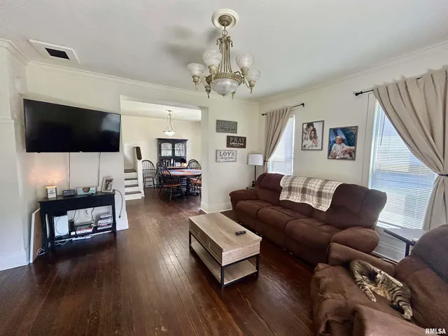 $148,000 | 120 South Walnut Street, Assumption, IL 62510