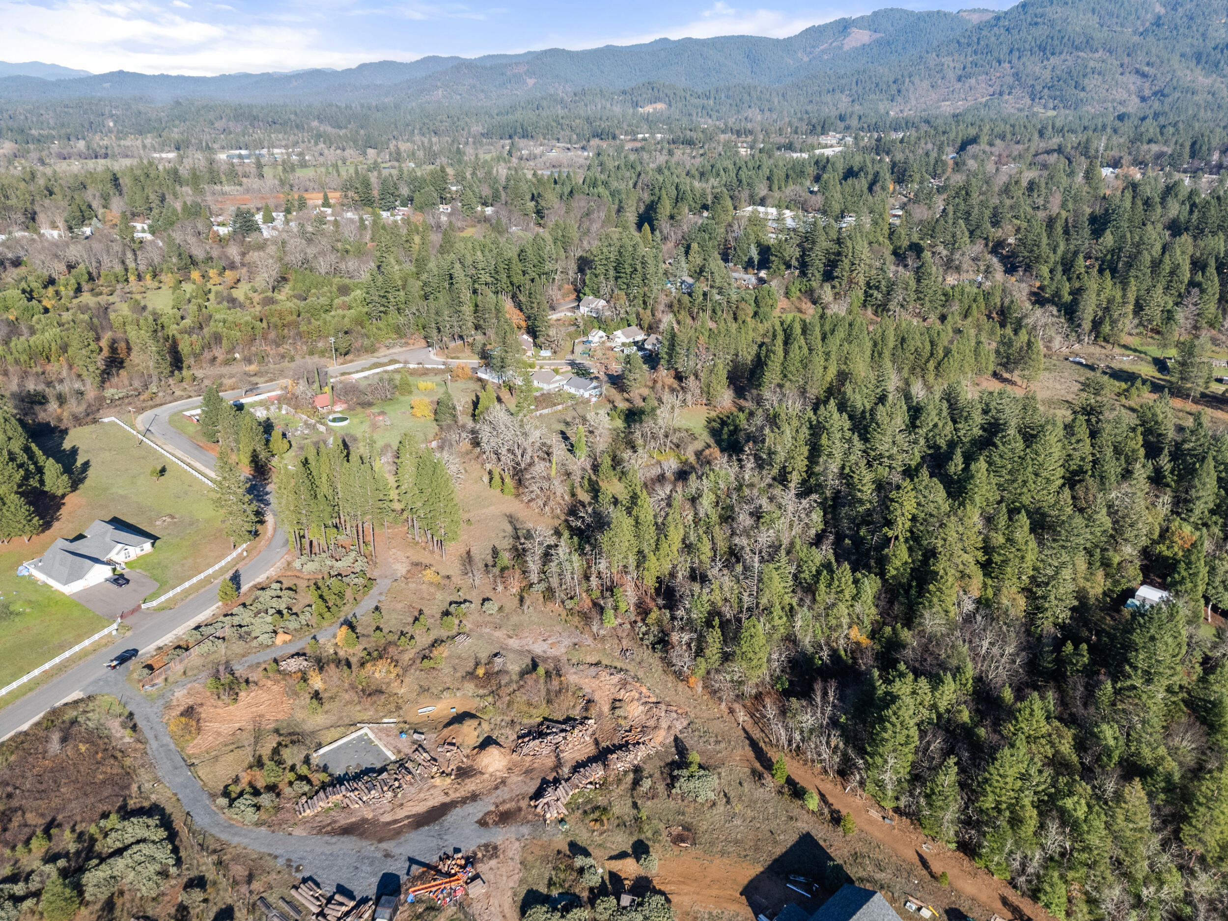 681 Daisy Hill Road Cave Junction, OR 97523 - Photo 11 of 26