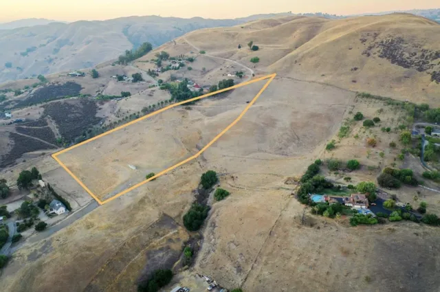 a view of a mountain