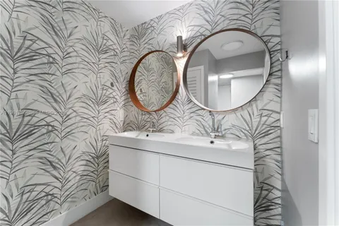 $1,400,000 | 55 Ocean Ln Drive, Unit 1031, Key Biscayne, FL 33149