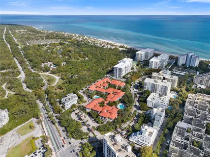 $1,400,000 | 55 Ocean Ln Drive, Unit 1031, Key Biscayne, FL 33149
