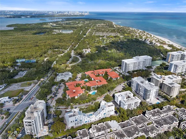 $1,400,000 | 55 Ocean Ln Drive, Unit 1031, Key Biscayne, FL 33149