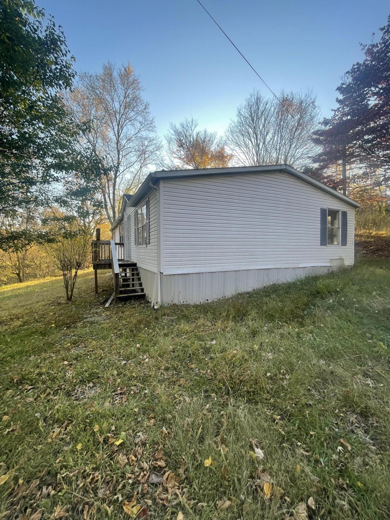 951 Swan Lake Road Barbourville, KY 40906 - Photo 2 of 15 1DE43773-E9F9-45A3-99FC-581229A57A15