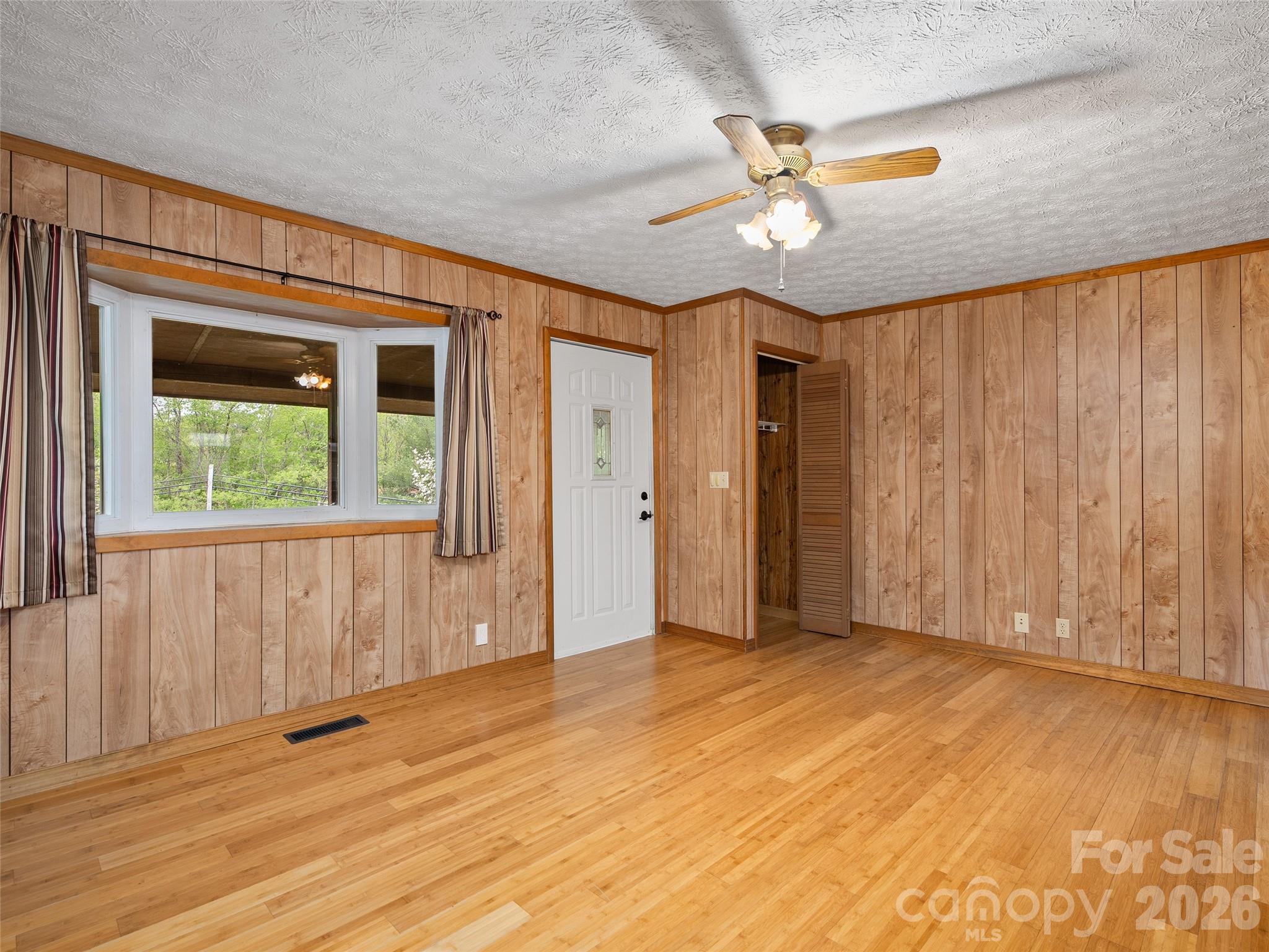 37 Sawyer Ridge Road Clyde, NC 28721 - Photo 4 of 24