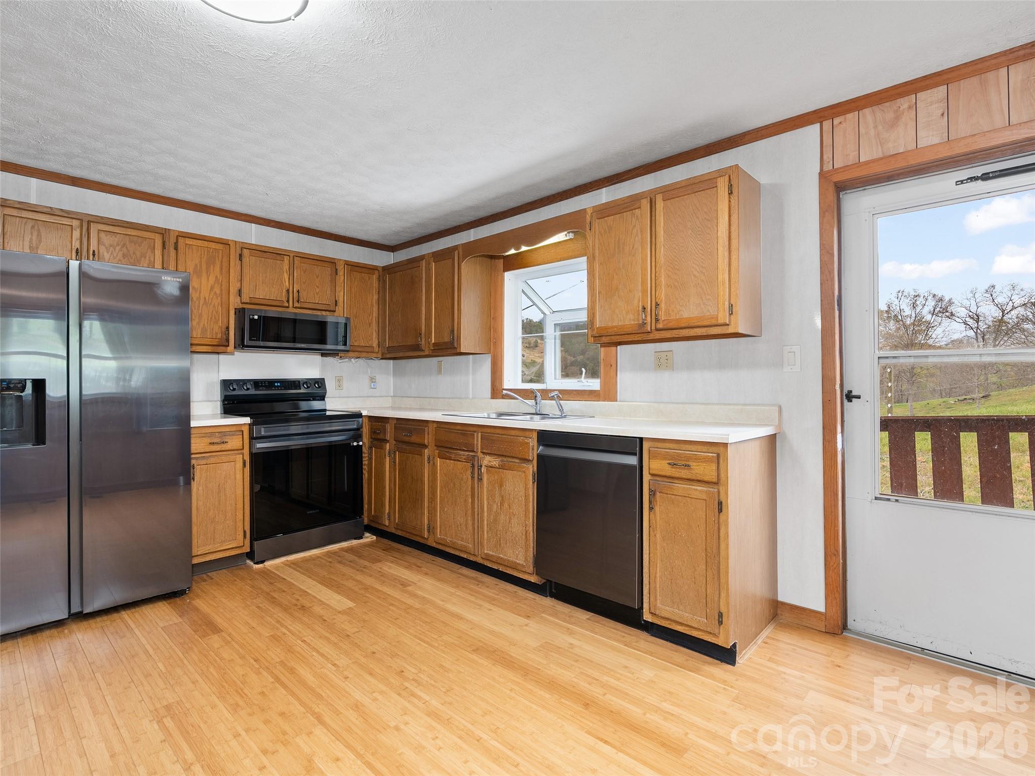 37 Sawyer Ridge Road Clyde, NC 28721 - Photo 8 of 24