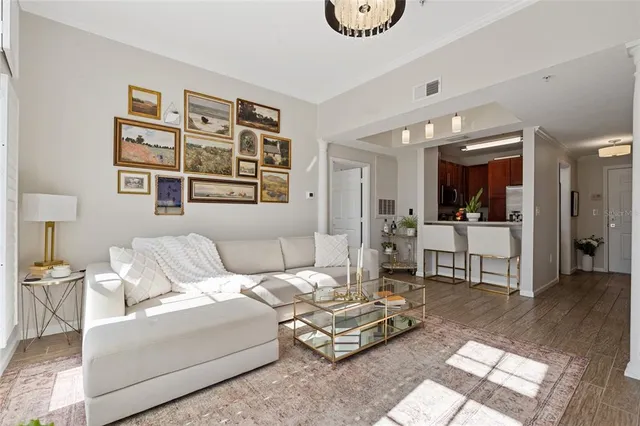 $590,000 | 800 South Dakota Avenue, Unit 318, Tampa, FL 33606