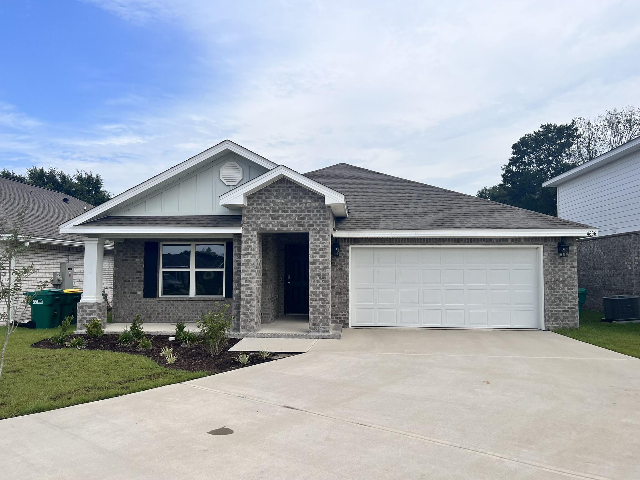 4636 Honor Guard Way Crestview, FL 32539 - Photo 3 of 28 IMG_2016