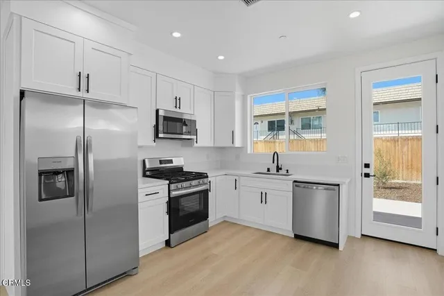 $1,950,000 | 1901 Ocean Avenue, Ventura, CA 93001