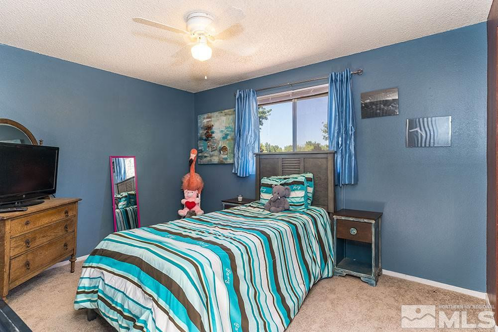 1662 Del Rosa Way Sparks, NV 89434 - Photo 12 of 20 Photo 12