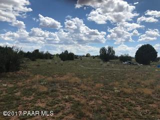 2001 Forest Line Road Williams, AZ 86046 - Photo 6 of 25 IMG_1357