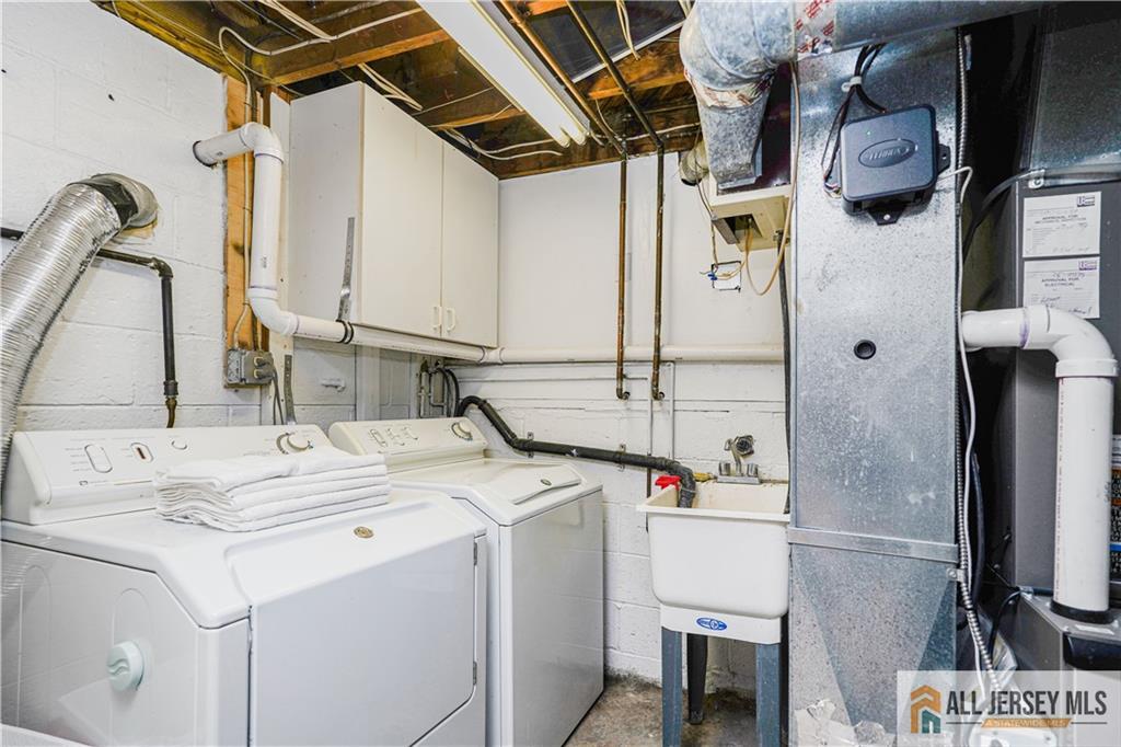11 Agate Road East Brunswick, NJ 08816 - Photo 40 of 49