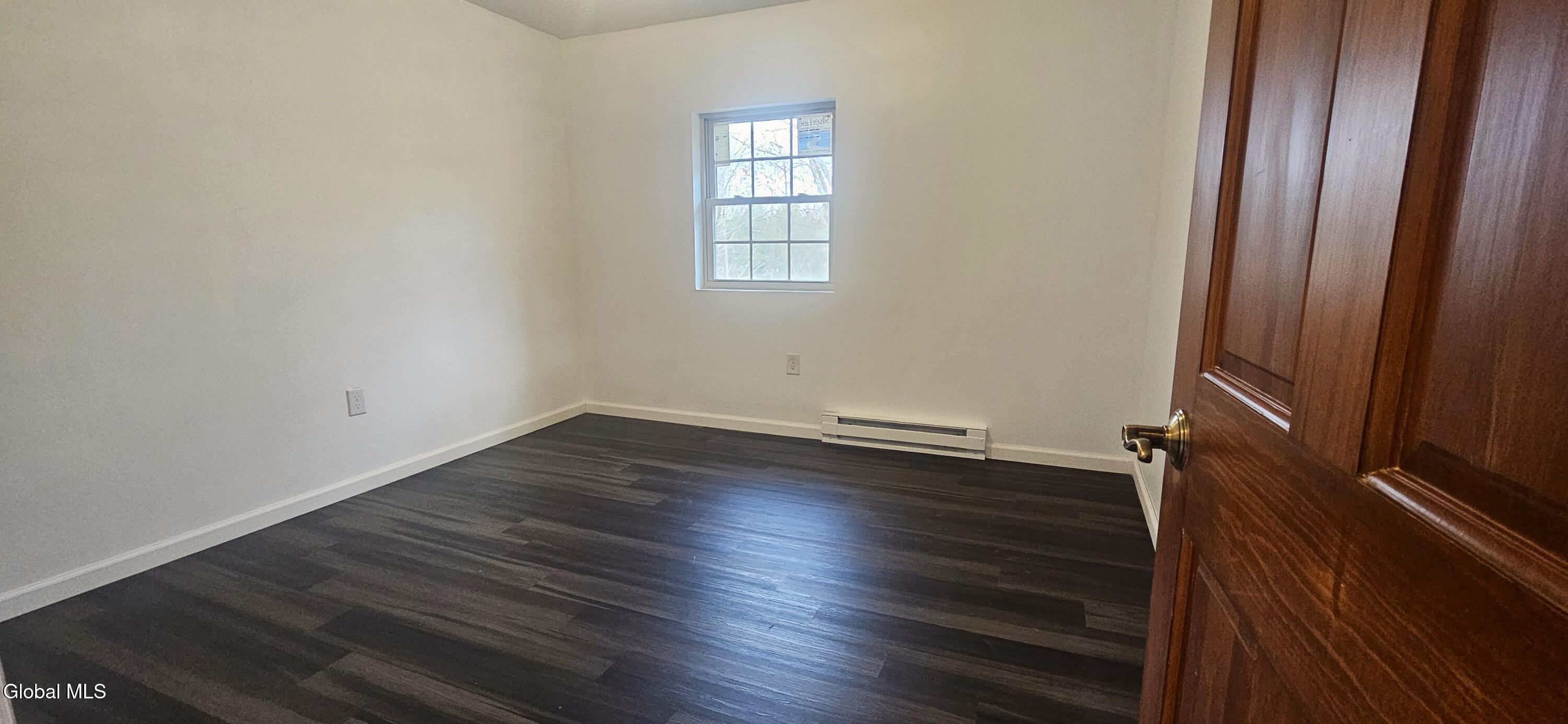 374 Ridge Road North New Baltimore, NY 12087 - Photo 9 of 24 20251117_140907