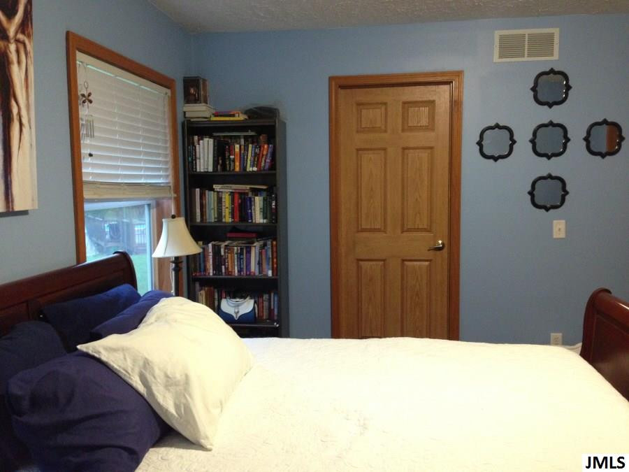 1353 East Kimmel Road Jackson, MI 49201 - Photo 18 of 32 Photo 18