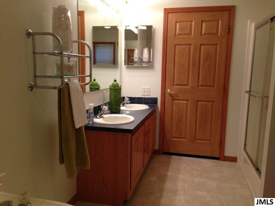 1353 East Kimmel Road Jackson, MI 49201 - Photo 19 of 32 Photo 19
