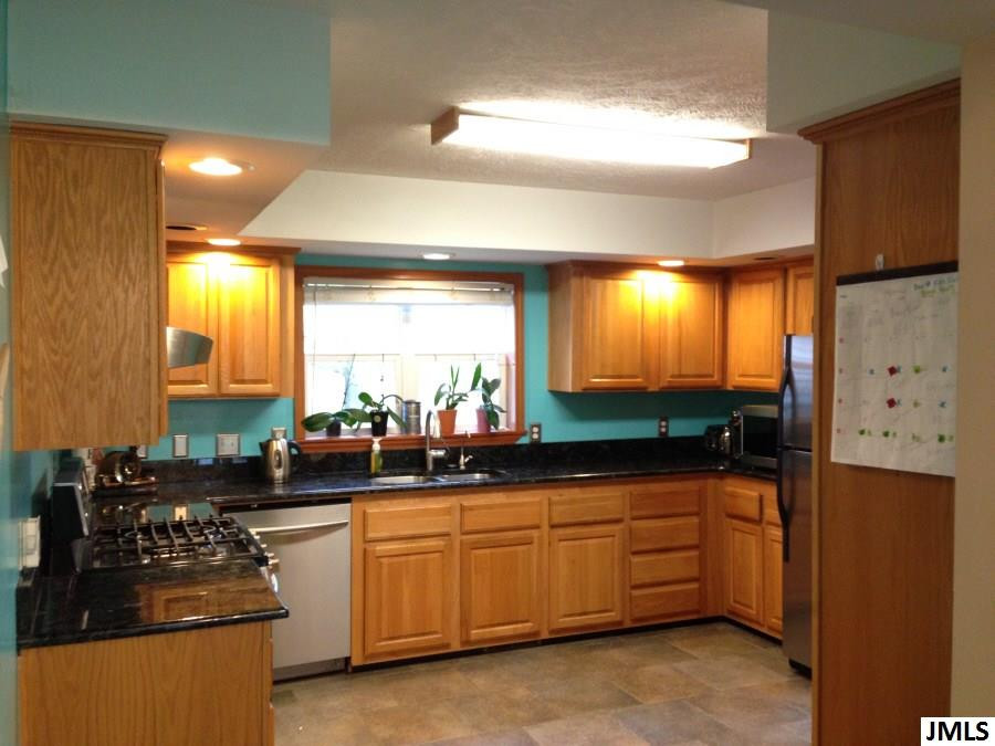 1353 East Kimmel Road Jackson, MI 49201 - Photo 8 of 32 Photo 8