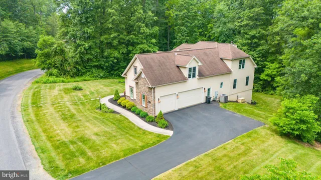$894,900 | 282 Timberton Circle, Bellefonte, PA 16823